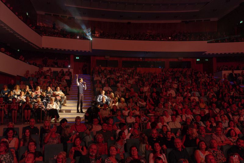 picture Kristián Šebek a Slawinski Orchestra na Turné