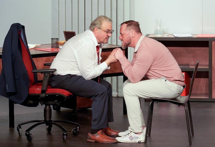 picture ÚVĚR (Jordi Galcerán: El crédito)