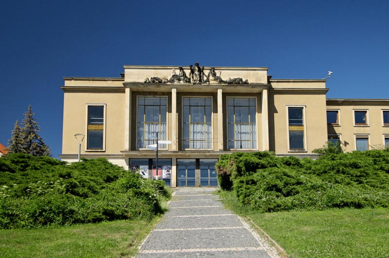 picture Divadlo A. Dvořáka - Estrádní sál