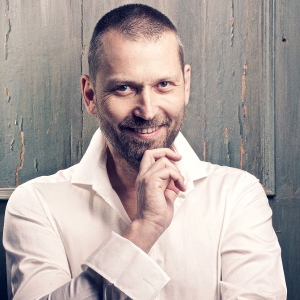 POCTA MECENÁŠŮM TŘÍ STOLETÍ