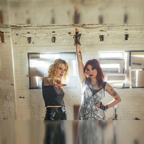 heartnoize: Lambrini Girls