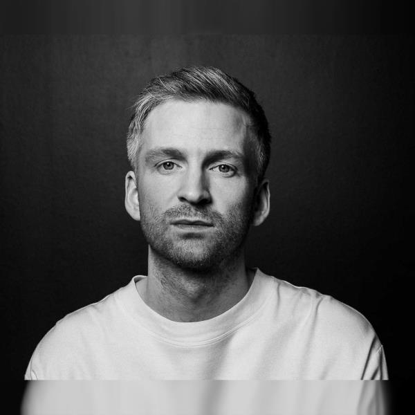 Festival Spectaculare: Ólafur Arnalds – Falling Apart Together