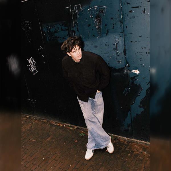 Joshua Curran + curtains please