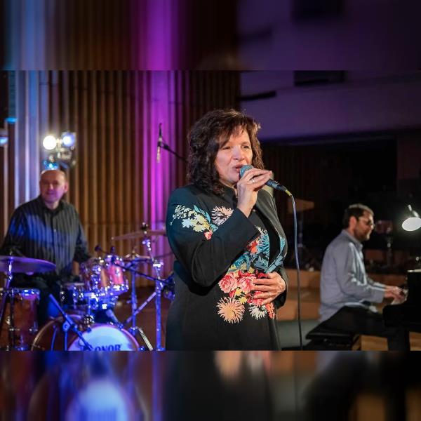 Elena Sonenshine & Jocose Jazz