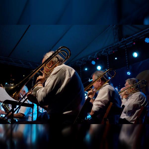 Novoroční swingový koncert – Hvězdy swingu