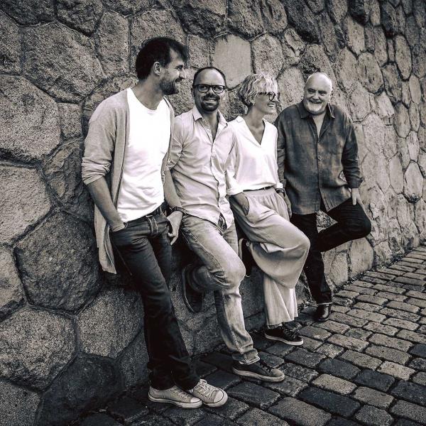 Jamie Marshall's Amplified Acoustic Band