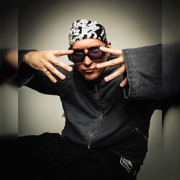 Gleb + Pain + Magenta