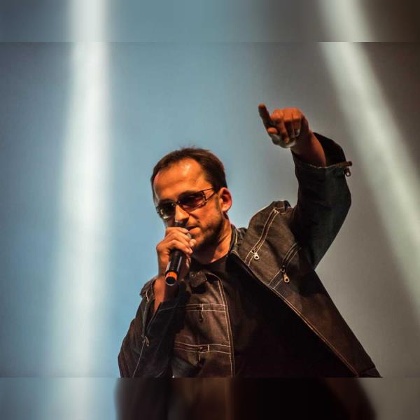 U2 Stay Revival