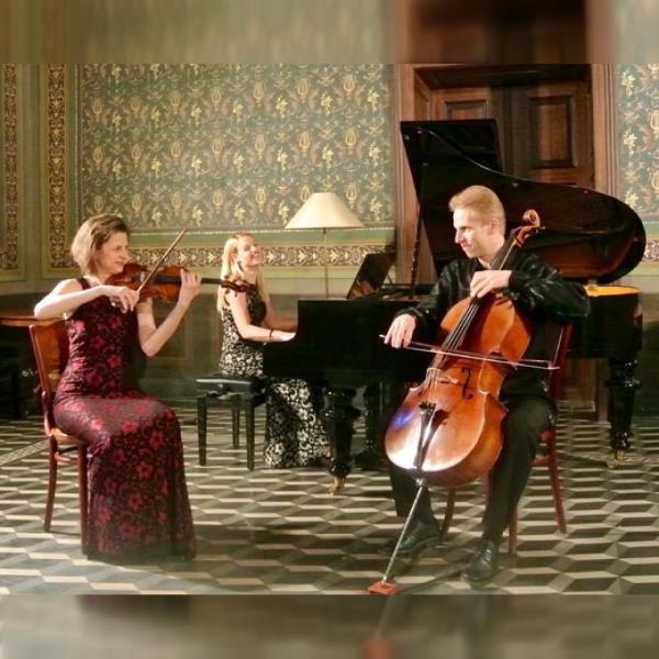 Šest na pětce: Kinsky trio