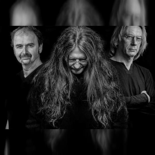 IVAN HLAS TRIO