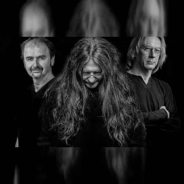 IVAN HLAS TRIO