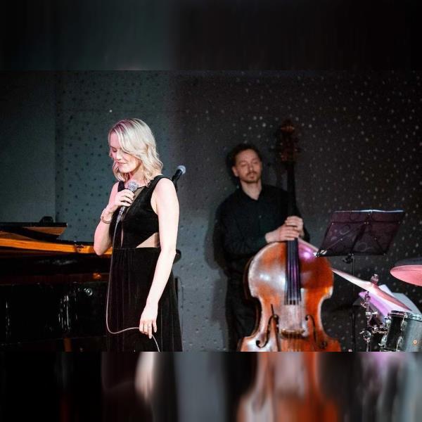 Veronika & The Band
