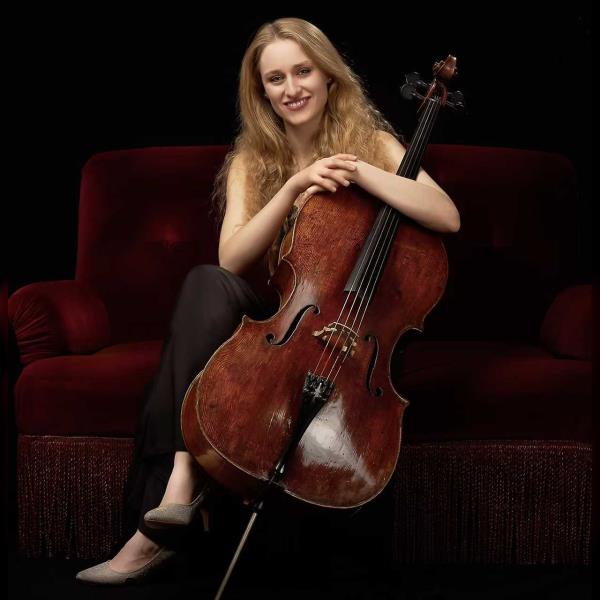 Slavnostní zahájení festivalu: Alexandra Kahrer + Collegium 1066 m.n.m.
