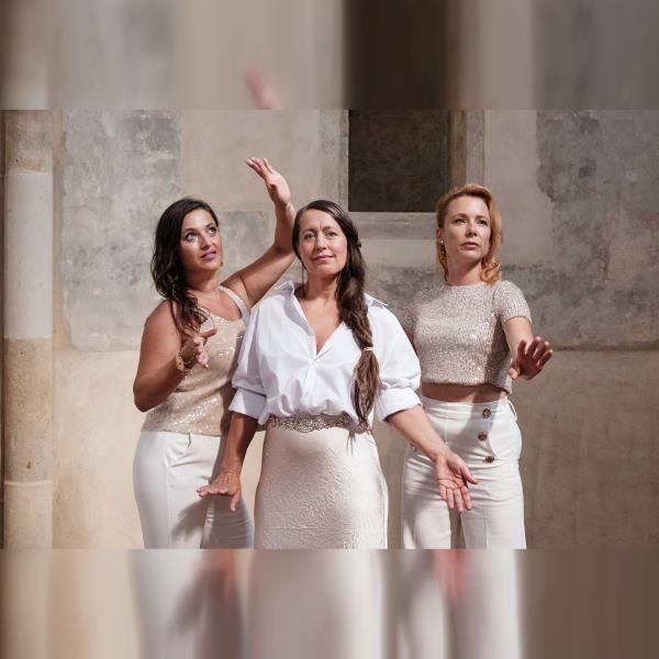 Yellow sisters