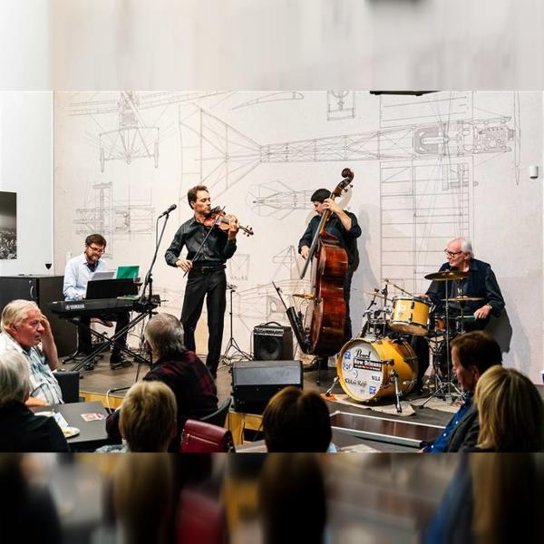 Nedělní dixie: Pavel Švestka Swing Quartet