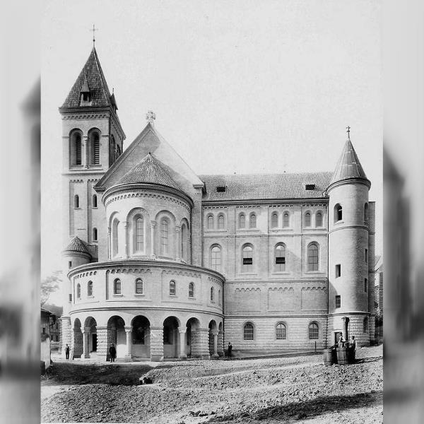 Prohlídka kostela a kláštera – Beuronské umění ve svatém Gabrielu
