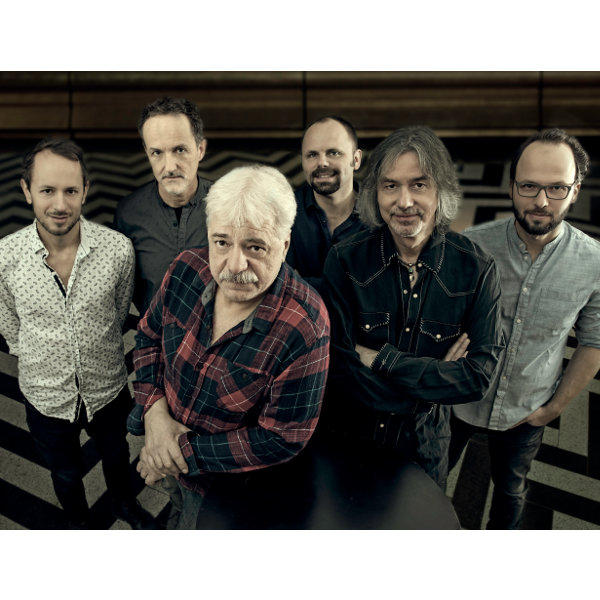 ROBERT KŘESŤAN A DRUHÁ TRÁVA: KŘEST ALBA