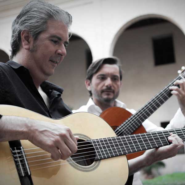 Úchvatný svět španělské kytary: Cortés & Gallardo