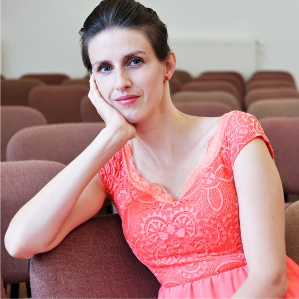 HUDBA NA ZÁMKU: L.Rozsnyó, M.Melkusová, E.Kalová