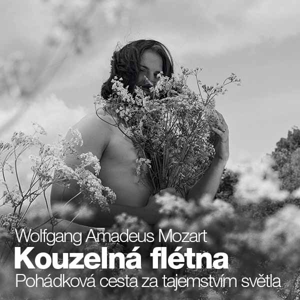 KOUZELNÁ FLÉTNA  .