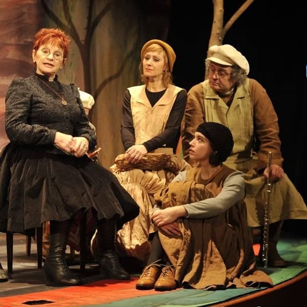 Babička se vrací (Dichtung und Wahrheit čili Vybásněná a pravdivá )