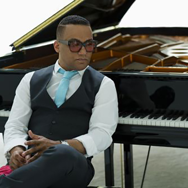 GONZALO RUBALCABA (CU/ US)