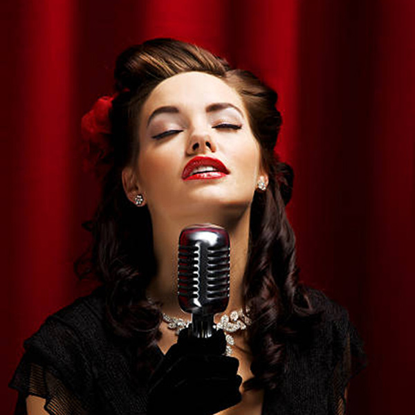 TRIBUTE TO GREAT POP SINGERS IN JAZZ