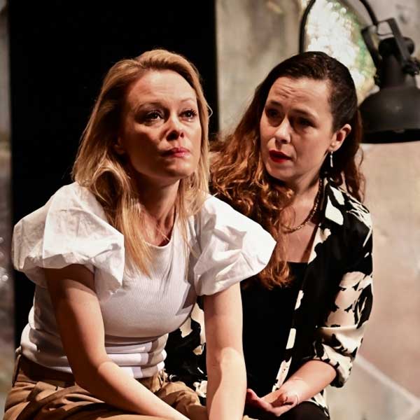 VÁŠNIVOST, THRILLER