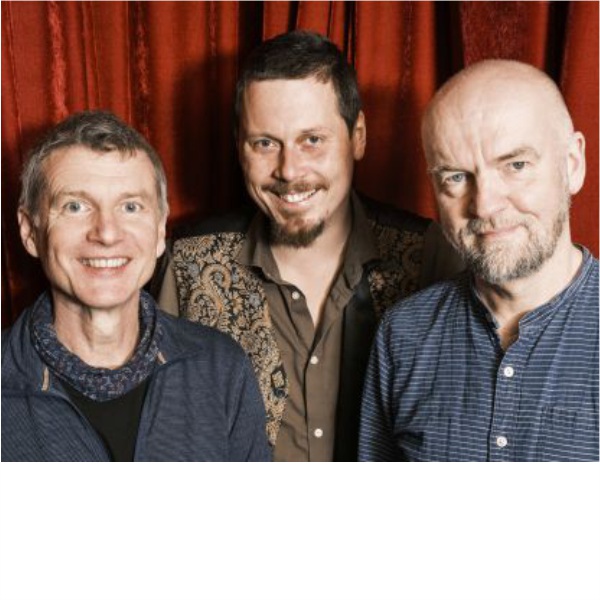 SLAVÍK, NOBLE, CLARVIS (ČESKO / SPOJENÉ KRÁLOVSTVÍ)