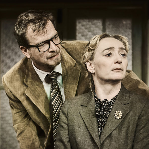 KARTONOVÝ TAŤKA, Divadlo v Dlouhé