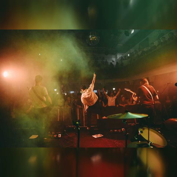 Declan Welsh & The Decadent West