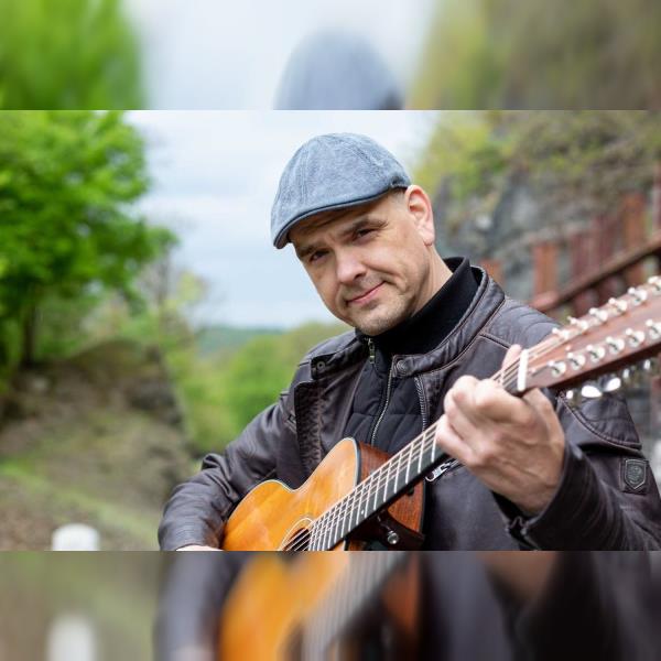 Vojta Nedvěd & Fashion Strings