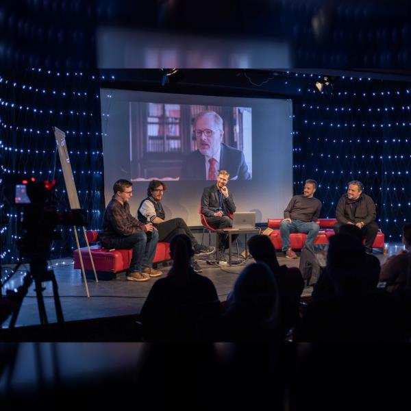 Underground Comedy: Nesem vám noviny
