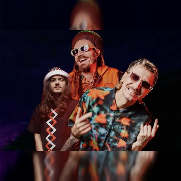 Medial Banana + Ley Lofaj