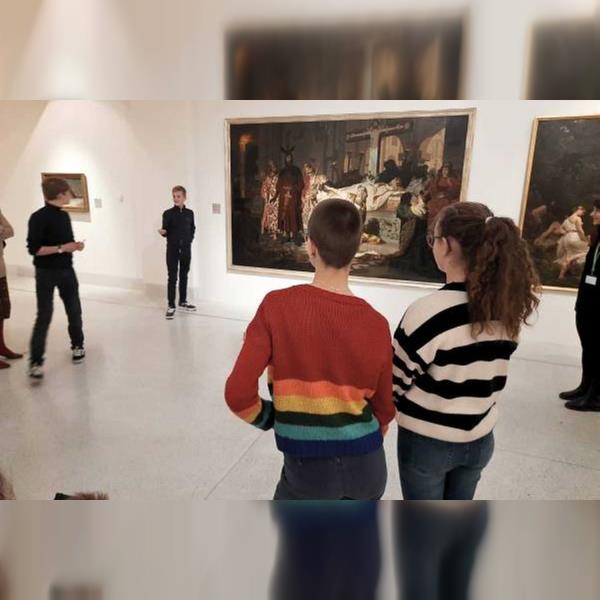 Školy – Národní mýtus