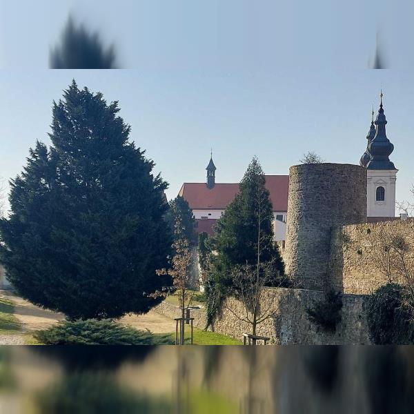 Putování kolem znojemských hradeb