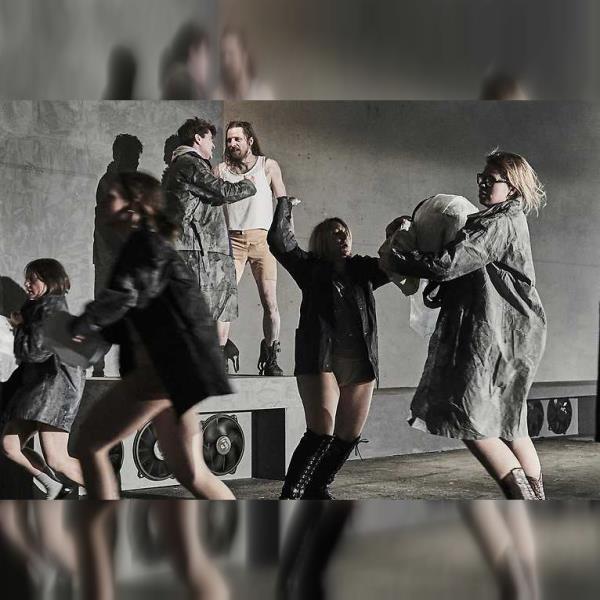 Moje říše je z tohoto světa