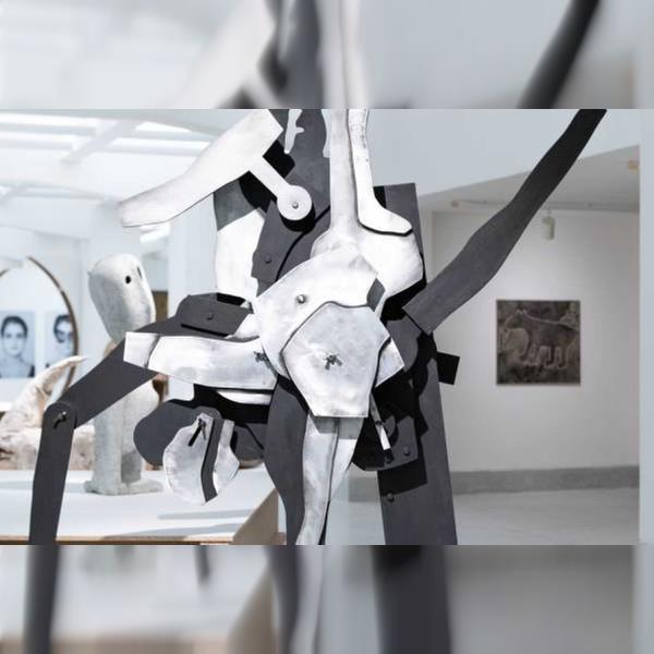 Školy – Komentovaná prohlídka 1939–2021: Konec černobílé doby