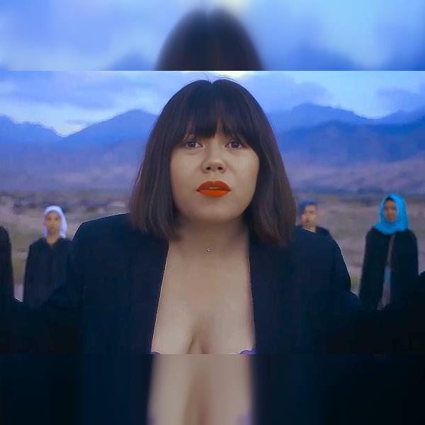 Rebelská raperka z Kyrgyzstánu