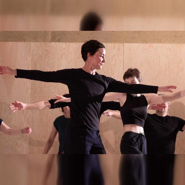 Současný tanec pro veřejnost