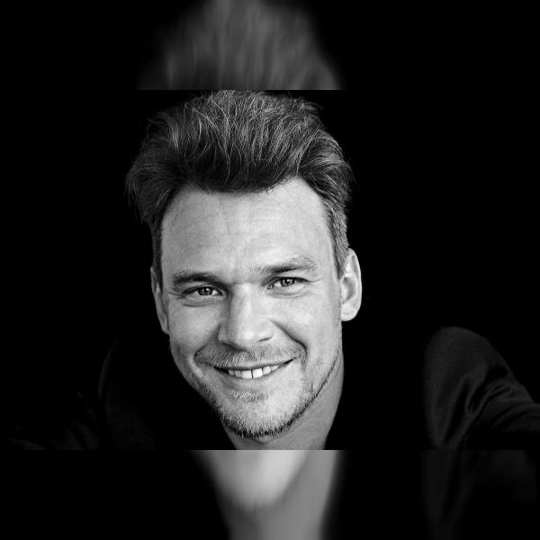 Vojtěch Dyk: Intimity s klavírem