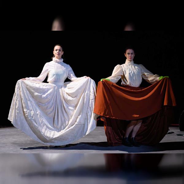 Večer slovenský a žiadny iný: Outcast a PiNKBUS