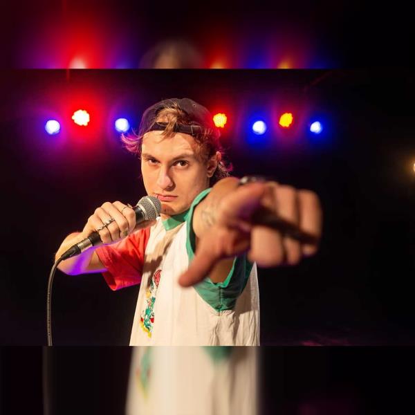 Slam poetry na Střeše