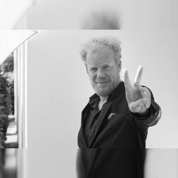 The Power of the Powerless 2.0: A Manual for Saving Reality