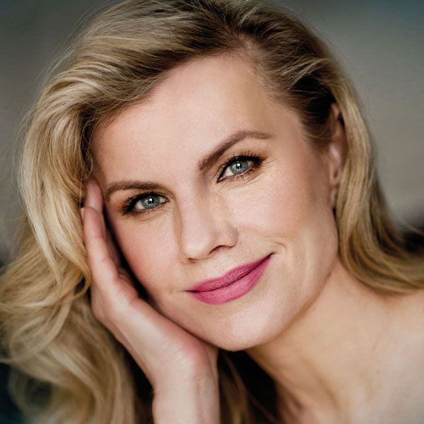 Leona Machálková - Happy Birthday