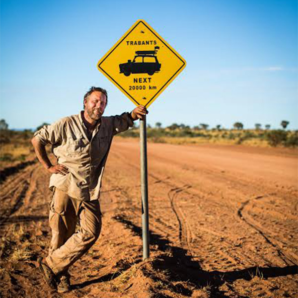 DAN PŘIBÁŇ - TRABANTEM NAPŘÍČ KONTINENTY