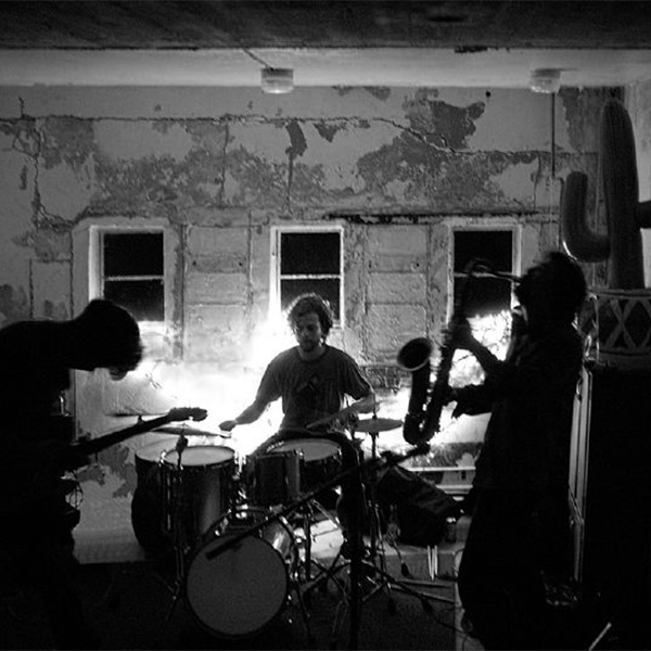 CACTUS TRUCK ft. AVA MENDOZA (NL/ US)