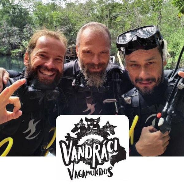 VANDRÁCI - Pavel, Liška, Jan Révai a Hynek Bernard