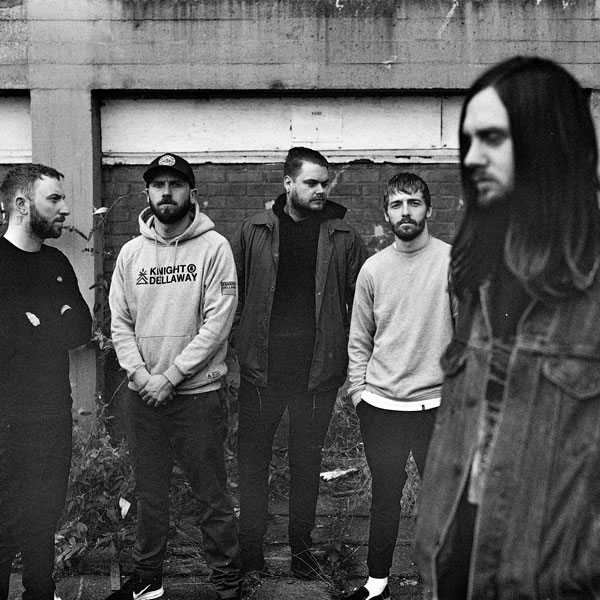 WHILE SHE SLEEPS (UK)