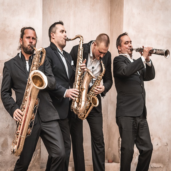 Světová hudba pro 4 saxofony